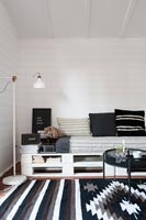 Modern black and white living room 
