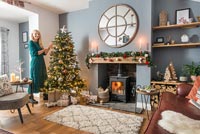 Amys Christmas Home - feature portrait 