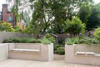 Built-in seating in contemporary garden