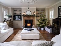 Country living room decorated for Christmas 