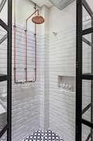 Monochrome shower room 
