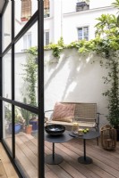 Little patio in a parisian flat
