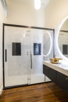 Classic bathroom with large shower cubicle 