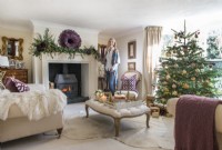 Fyonas Christmas Home - feature portrait