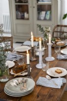 Country dining table detail