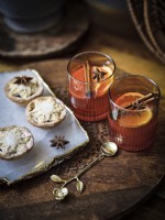 Mincepies and mulled drink