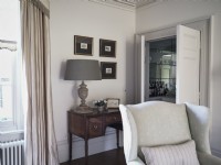 Drawing room in neutral tones