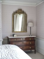Vintage mirror and chest of drawers