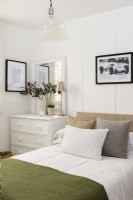 White modern bedroom