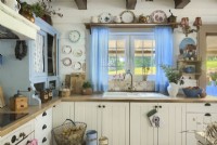 Kitchen with a window and a view of the garden
