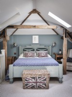 Country Attic Bedroom 