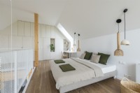 Large attic bedroom