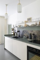 Marble splashback in modern kitchen