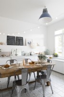 White and grey kitchen-diner 